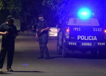 Provincia de Mendoza: un hombre intentó abusar de una joven y los vecinos lo asesinaron a balazos