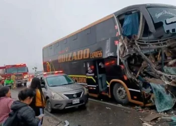 Ascienden a 24 los muertos tras la caída de un ómnibus a un barranco en Perú