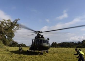 Atacaron un helicóptero con autoridades que investigan presunto abuso de soldados en Colombia