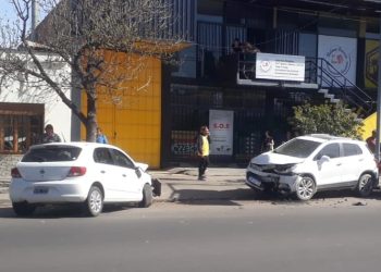 Doble choque en avenida Sarmiento