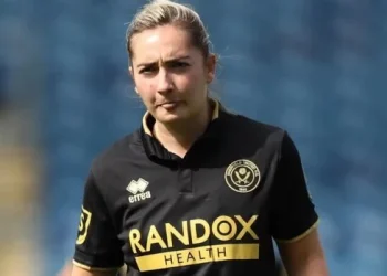 Conmoción en el fútbol: murió la jugadora Maddy Cusack a los 27 años