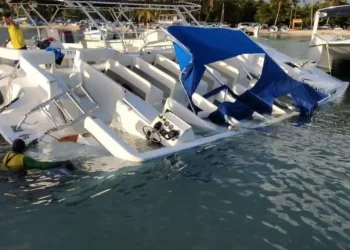 Vivían el viaje de sus sueños en República Dominicana, pero una lancha los chocó, él murió y no hubo culpables