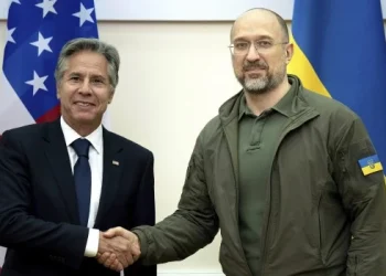 En una visita sorpresa a Kiev, Blinken anuncia una ayuda de 1.000 millones de dólares