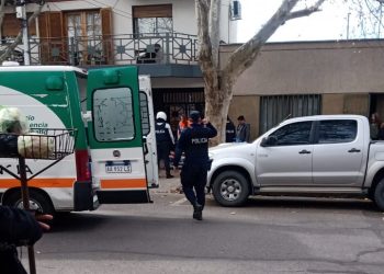 Un apuñalado en pleno centro de San Rafael y tres acusados aprehendidosVIDEO DEL TRASLADO EN AMBULANCIA