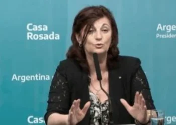 ‘Kelly’ Olmos enfrenta a la industria por la reducción de la jornada laboral: «La UIA intenta justificar la esclavitud»