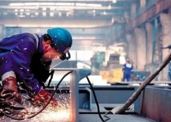 La actividad económica cayó 4,9% interanual en el segundo trimestre