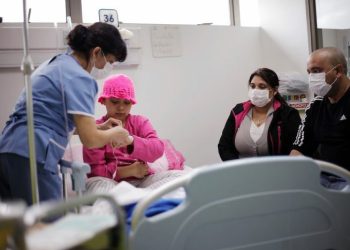 Buscan crear en Mendoza un programa para el cuidado integral de niños, niñas y adolescentes con cáncer