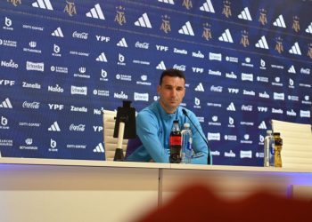 «Messi va a viajar»: Scaloni despejó dudas y confirmó la presencia del capitán ante Bolivia en La Paz