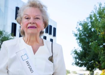 Se recibió a los 75 años y ahora estudia un posgrado: «Envejecer no es una tragedia»