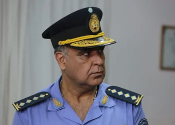 Suarez oficializó al jefe de la Policía como integrante del comité nacional “anti saqueos”