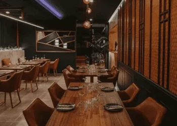 Tolerancia cero: Un restaurante aplicó una insólita y polémica medida para no desperdiciar la comida