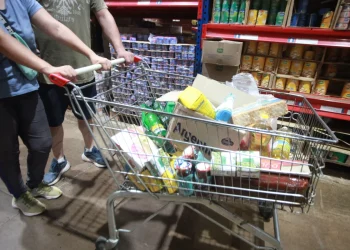 Una familia mendocina necesitó $266.528 en agosto para no ser pobre