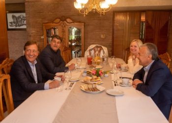 Suarez y Cornejo compartieron el tradicional desayuno de gobernadores tras las elecciones
