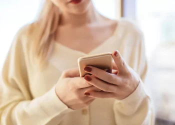 El psicólogo de su obra social la piropeó por WhatsApp: «Profesionalmente hablando»