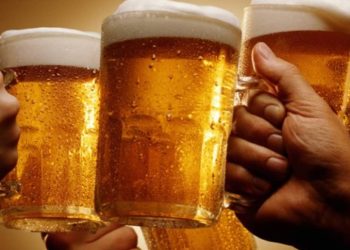 Reveló la trampa que hacen los supermercados con las cervezas vencidas: «Mañana te echan si esto se hace viral»