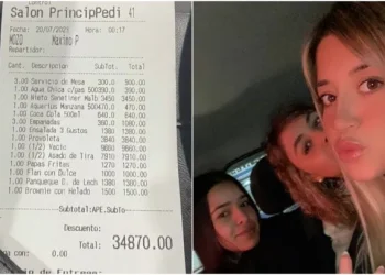 Escandaloso: Fue con sus amigas a visitar una conocida parrilla y quedaron asombradas con lo que les cobraron
