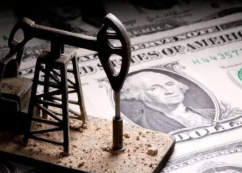 La suba del petróleo en el mundo derrumbó los mercados y complica el congelamiento de tarifas y combustibles