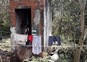 Golpeó, apuñaló e incineró a su víctima: el brutal asesinato en Argentina que aún no tiene explicación