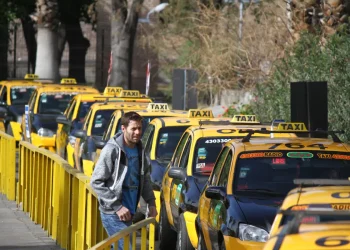 Se viene un nuevo aumento de taxis y remises