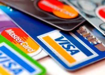 Aumentan los cargos en las tarjetas de crédito: a quiénes afecta y desde cuándo