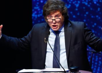 Javier Milei enfrentará a Massa en el balotaje: minuto a minuto de los resultados oficiales