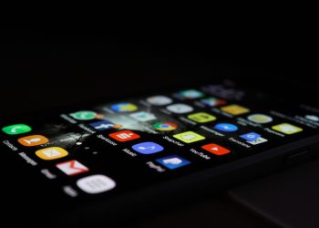 Romper el encriptado: la Unión Europea lanzó un plan para escanear los chats de las redes sociales