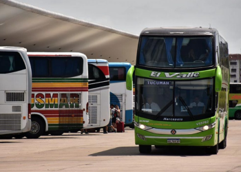 Por la incertidumbre sobre los costos, no se venden pasajes en micros de larga distancia más allá del 30 de noviembre