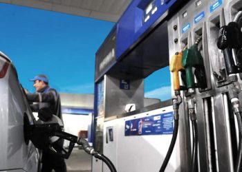 Las petroleras le presentaron un plan al Gobierno y aseguraron que el abastecimiento de nafta se está normalizando