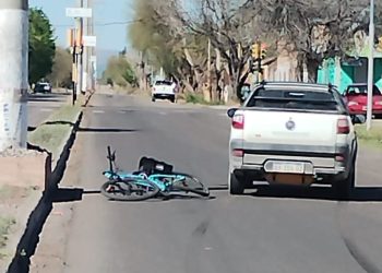 Una ciclista lesionada en un siniestro vial
