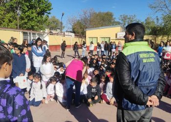 Defensa Civil: el jueves se llevó a cabo un simulacro de sismo en la escuela Sáez