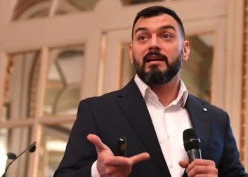 ​Milei «está intentando generar una hiperinflación», advierte Álvarez Agis