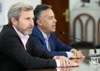 Cornejo viaja para definir la postura de Juntos por el Cambio en el balotaje