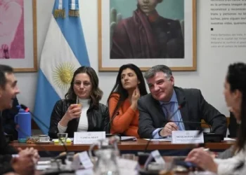 El oficialismo en Diputados busca avanzar con el debate de reducción de la jornada laboral
