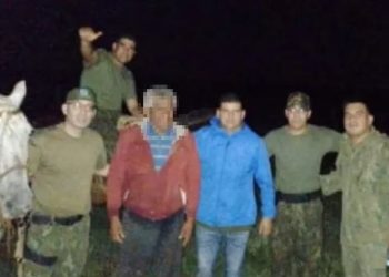 Corrientes: Hallaron arriba de un árbol a un hombre perdido hacía siete días