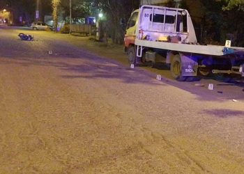 General Alvear: falleció un motociclista tras chocar contra un camión estacionado