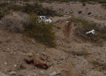 Cuatro lesionados por un vuelco cerca de Los Molles