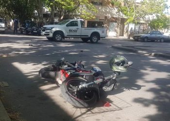 Peligrosa constante: otro motociclista lesionado