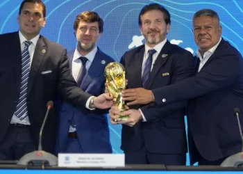 La FIFA confirmó que en Argentina, Uruguay y Paraguay se jugarán tres partidos del Mundial 2030