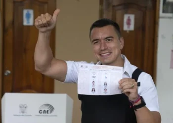 Noboa gobernará Ecuador por los próximos 18 meses