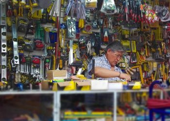 Sector ferretero en una tormenta: “Estamos atados al dólar y no se puede importar con el dólar oficial”