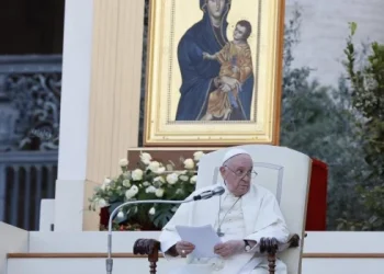 El Papa abrió el Sínodo de obispos y rechazó las «batallas ideológicas» en la Iglesia