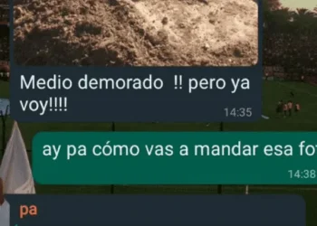 Su papá estaba demorado en el trabajo y le envió una macabra foto como prueba: «Ay, pá, ¡cómo vas a mandar eso!»