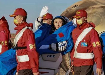 Tres astronautas chinos regresaron de una misión «exitosa» en una estación espacial