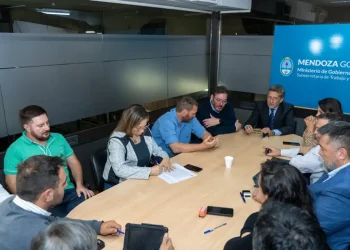 Esta es la oferta de aumento salarial a los docentes de Mendoza