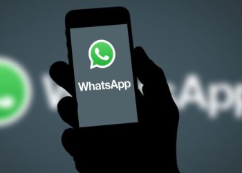 Whatsapp lanzó una actualización que permite el «modo oscuro real»: ¿Cómo activarlo?