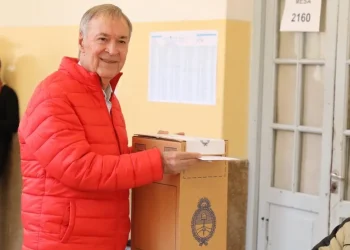 Ya votó Juan Schiaretti