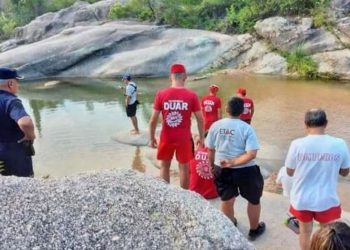 Tragedia en las sierras de Córdoba: Murió ahogado un turista que intentó salvar a su pareja