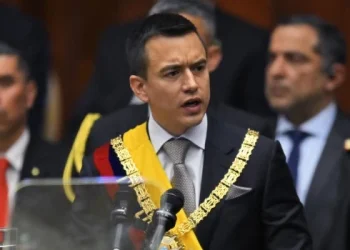 Noboa juró como presidente de Ecuador y afirmó que enfrentará una tarea dura y difícil