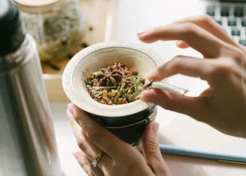 Quiso tomar un mate en Bélgica y la echaron del lugar por una increíble razón: «No me parece»