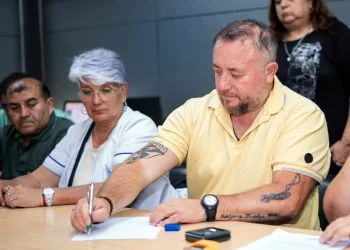 ATE y SUTE aceptaron la nueva oferta salarial y Ampros paralizó los hospitales